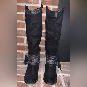 New ! Not Rated Boots ( READ DESCRIPTION) ❗️🔽